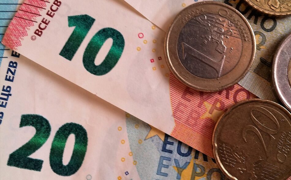 Zdjęcie przedstawia pieniądze